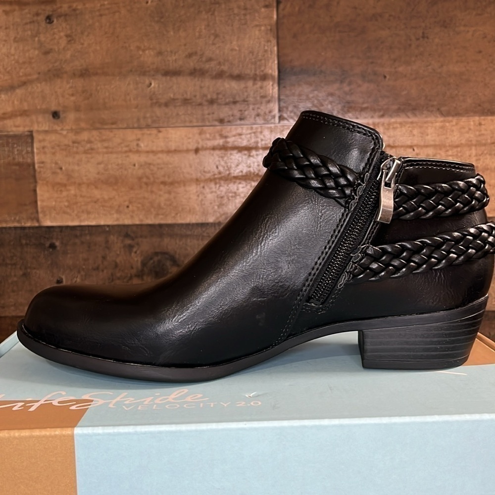 LifeStride Women's Adriana Ankle Black Bootie Boot Women’s Size 8.5 Wide - Picture 8 of 11